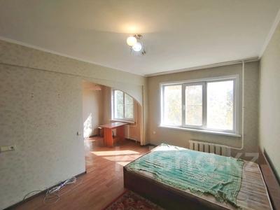 1-комнатная квартира · 30.6 м² · 3/5 этаж, Новторов 15 за ~ 11 млн 〒 в Усть-Каменогорске