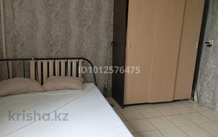 1 бөлме · 15 м², бульвар Гагарина 36, бағасы: 100 000 ₸ в Усть-Каменогорске — фото 2
