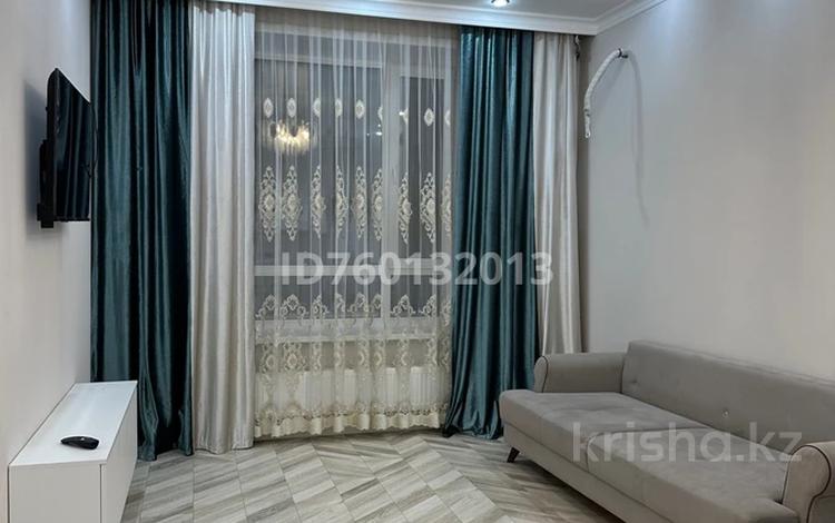 2-комнатная квартира · 55 м² · 4/10 этаж, Култегин за 300 000 ₸ в Астане, Нура р-н — фото 2
