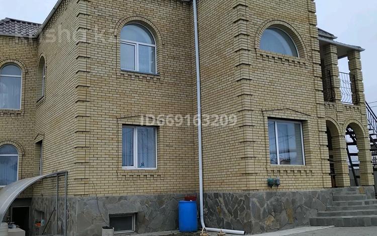 Отдельный дом · 9 комнат · 400 м², 5 Апреля 145 за 150 млн ₸ в Костанае — фото 13