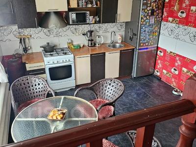 Отдельный дом · 4 комнаты · 245 м² · 10 сот., Светлая 2 за 45 млн 〒 в Петропавловске