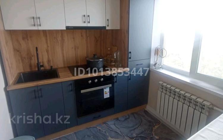 3-комнатная квартира · 64 м² · 5/5 этаж, Алашахана за 180 000 ₸ в Жезказгане — фото 2