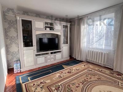 Продажа домов и дачи в Западно-Казахстанской обл.: Отдельный дом · 3 комнаты · 94.9 м² · 5 сот., Самал 107 за 32 млн 〒 Отдельный дом · 3 комнаты · 94.9 м² · 5 сот., Самал 107 за 32 млн 〒 в Уральске