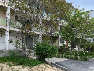 2-комнатная квартира · 56 м² · 4/4 этаж, 2-й мкр 64 за 100 000 ₸ в Актау
