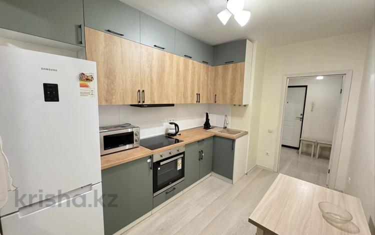2-комнатная квартира · 60 м² · 9/12 этаж, Райымбека 259 за 280 000 ₸ в Алматы, Жетысуский р-н — фото 9