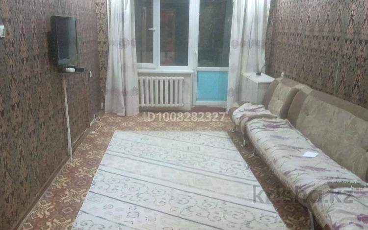 3-комнатная квартира · 60 м² · 2/4 этаж, 2микро ройон 24 за 130 000 ₸ в Талдыкоргане, мкр Жетысу — фото 2