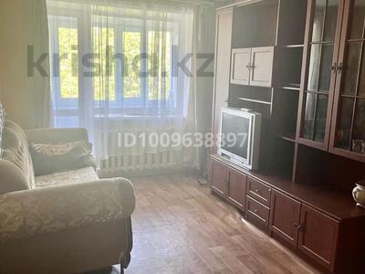 2-комнатная квартира · 50 м² · 5/5 этаж, мкр Михайловка , Аманжолова 17 за 180 000 ₸ в Караганде, Казыбек би р-н