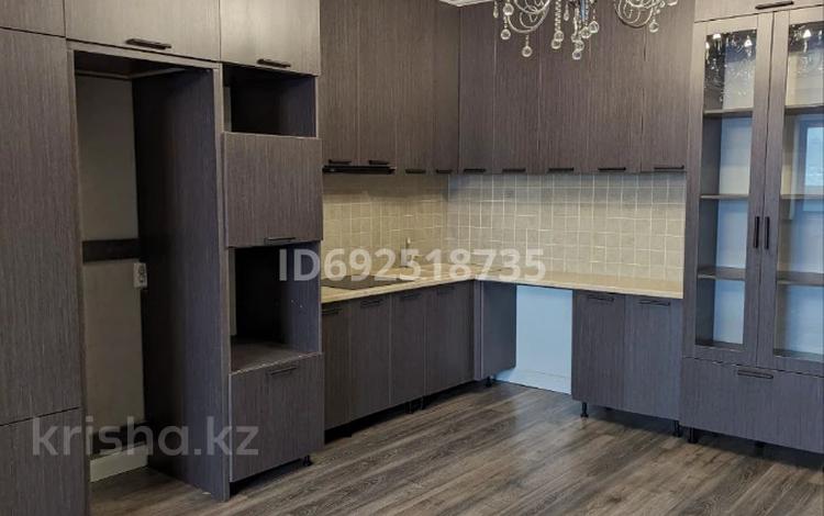 3-комнатная квартира, 102 м², 16/16 этаж, Жарокова 134/2, блок Г2 — Сатпаева