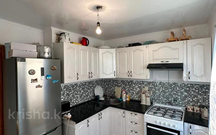 2-комнатная квартира · 52 м² · 9/9 этаж, мкр 12 за 15.5 млн ₸ в Актобе — фото 2