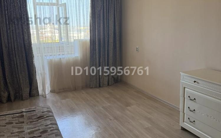 2-бөлмелі пәтер · 50 м² · 8/9 қабат, 1 ш/а 104/2, бағасы: 17.5 млн ₸ в Актобе, мкр 5 — фото 2