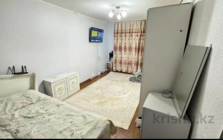 1-комнатная квартира · 32 м² · 1/5 этаж, Магистральная за 10.4 млн ₸ в Уральске — фото 2
