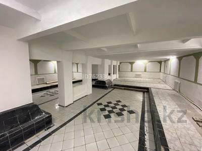 Свободное назначение, офисы, магазины и бутики, склады, общепит, салоны красоты, фитнес и спорт, образование, развлечения, конференц-залы, кабинеты и рабочие места, студии · 220 м² за 250 000 〒 в Актобе, мкр Москва