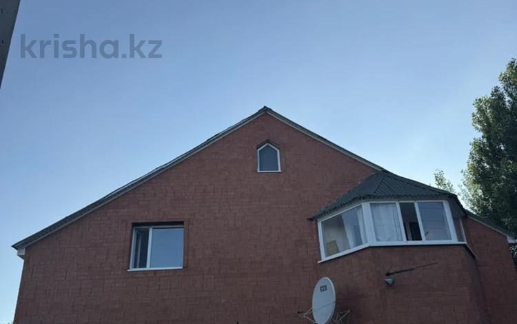 Отдельный дом · 4 комнаты · 189 м² · 10 сот., мкр 12 6 за 53 млн ₸ в Актобе — фото 2