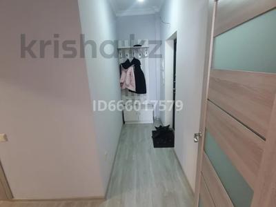 1-бөлмелі пәтер, 42 м², 9/10 қабат ай сайын, Бухар Жирау 19, бағасы: 230 000 〒 в Астане, Есильский р-н