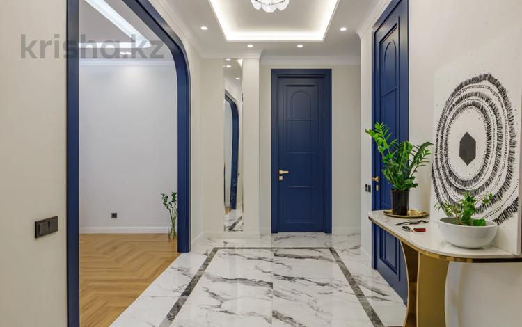 4-комнатная квартира · 134 м² · 10/12 этаж, Турар Рыскулов 18 за 155 млн ₸ в Астане, Есильский р-н — фото 11
