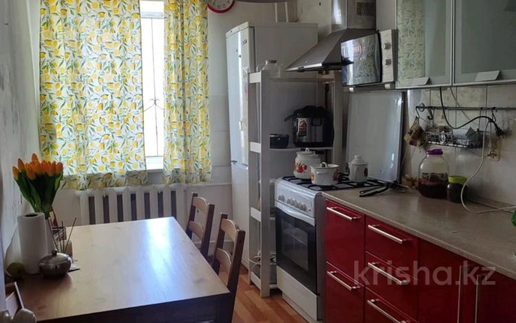 3-бөлмелі пәтер · 60 м² · 9/10 қабат, мкр 8, Бр. Жубановых 285, бағасы: 18 млн ₸ в Актобе — фото 2