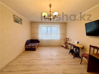 2-бөлмелі пәтер · 51.8 м² · 4/5 қабат, мкр Михайловка , Касыма Аманжолова 45, бағасы: 21.6 млн ₸ в Караганде, Казыбек би р-н