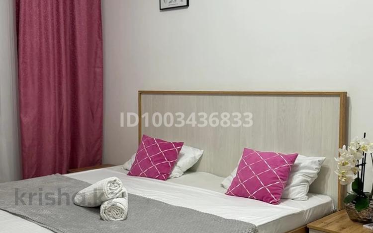 2-комнатная квартира · 50 м² · 17/22 этаж, Бектурова 4/1 за 15 000 ₸ в Астане, Нура р-н — фото 9