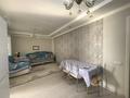 2-бөлмелі пәтер · 46 м² · 9/10 қабат, мкр Аксай-5, улица Бауыржана Момышулы, 25 — Микрорайон Аксай-5, 25 / улица Бауыржана Момышулы, 25, бағасы: 260 000 ₸ в Алматы, Ауэзовский р-н — фото 2