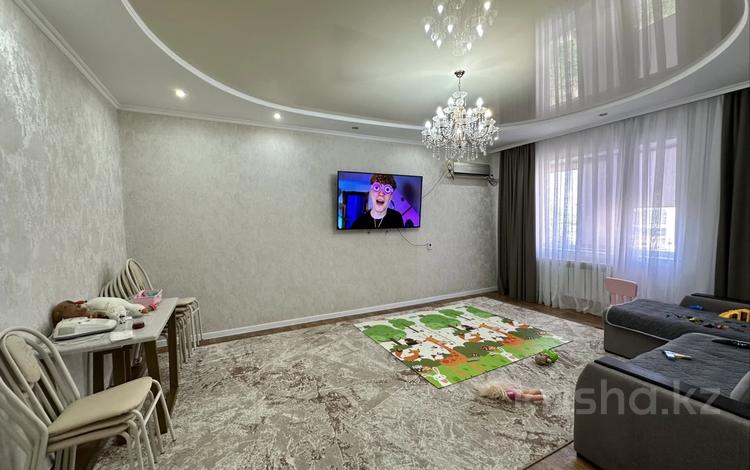 3-комнатная квартира · 100 м² · 4/5 этаж, Молдашева 20 за 28 млн ₸ в Уральске — фото 2