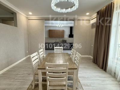 4-комнатная квартира · 146 м² · 3/3 этаж, мкр Ерменсай за 850 000 ₸ в Алматы, Бостандыкский р-н