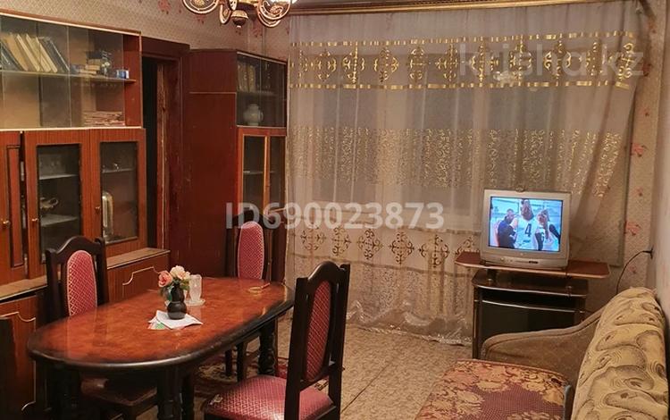 3-бөлмелі пәтер · 61 м² · 1/5 қабат, 6 микрорайон 14 — Магазин Жания, бағасы: 12.5 млн ₸ в Темиртау — фото 2
