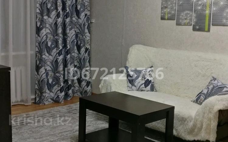 1-комнатная квартира, 30 м², 5/5 этаж по часам, Торайгырова 115 за 4 000 〒 в Павлодаре — фото 2