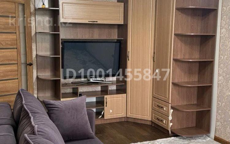 1-комнатная квартира · 32 м² · 3/5 этаж, Майкудук, Майкудук, 19й микрорайон 44 за 150 000 ₸ в Караганде, Алихана Бокейханова р-н — фото 2