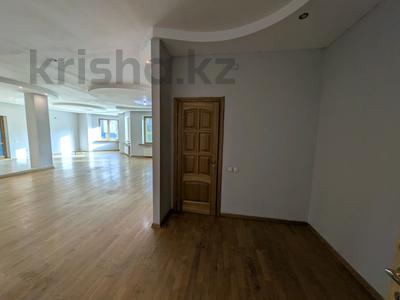 3-комнатная квартира · 175 м² · 2/9 этаж, Фурманова 63 за 1 млн 〒 в Алматы, Медеуский р-н