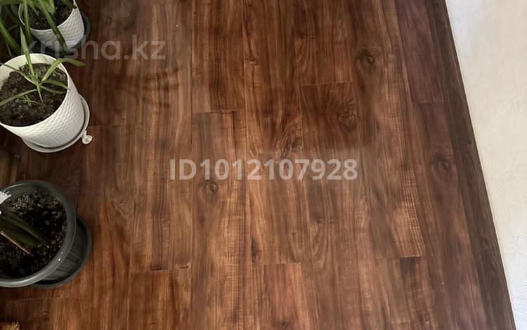 3-бөлмелі пәтер · 55 м² · 1/5 қабат, маншук маметова 2, бағасы: 24 млн ₸ в Атырау, мкр Жилгородок — фото 2