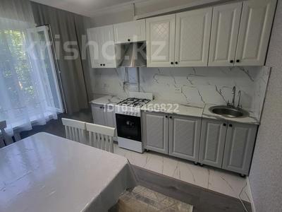 1-комнатная квартира · 40 м² · 1/5 этаж, мкр Тастак-3, Тургут Озала 51 за 250 000 ₸ в Алматы, Алмалинский р-н