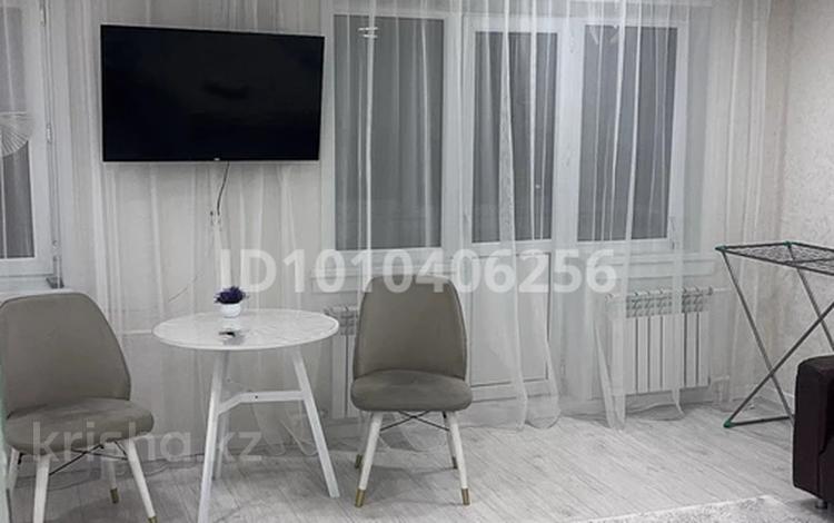 1-комнатная квартира · 45 м² · 2/5 этаж, Алашахана 7 — Областной Акимат за 13 000 ₸ в Жезказгане — фото 17