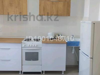 2-бөлмелі пәтер · 55 м² · 2/10 қабат, Кутпанова — Находится возле старого вокзала. Новый дом , не кто не прожевыйвал., бағасы: 200 000 〒 в Астане, Сарыарка р-н