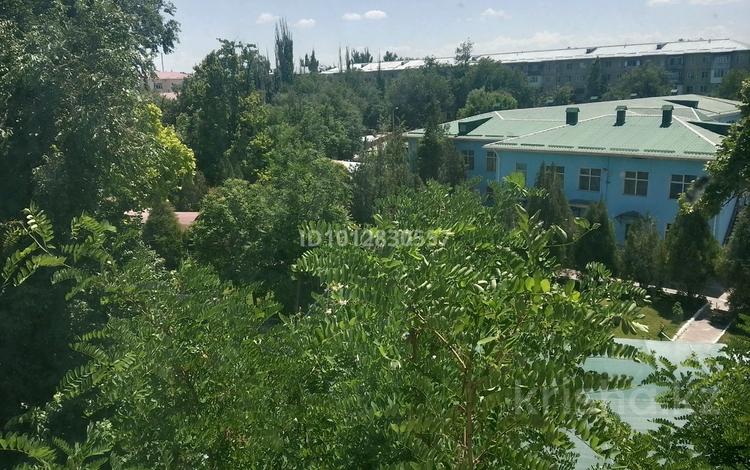 2-комнатная квартира · 50 м², мкр Акбулак, Мкр Каратау 8 — Майлина 8 за 12 млн ₸ в Таразе — фото 2