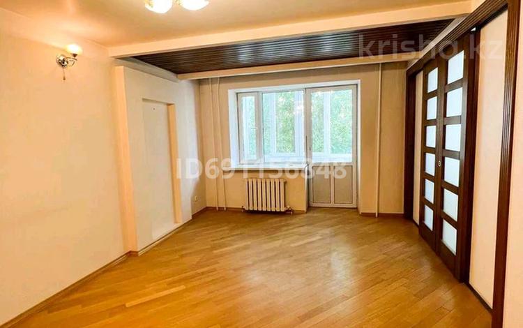 3-комнатная квартира, 60 м², 2/6 этаж помесячно, Ауэзова 16/1 — Кенесары