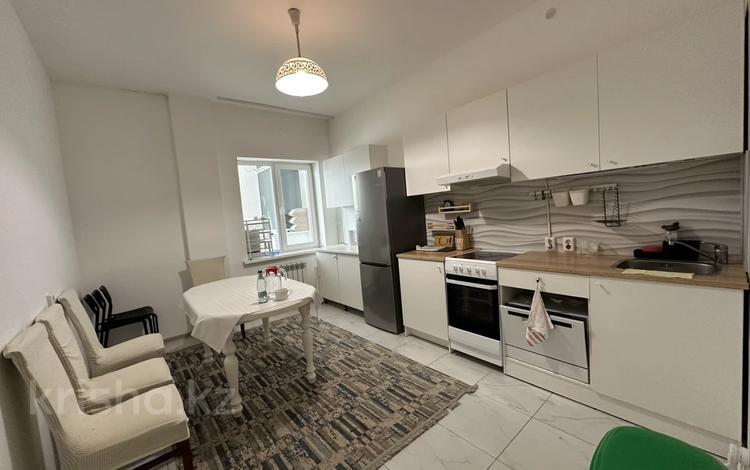 2-комнатная квартира · 75 м² · 8/12 этаж, Туран 56 за 260 000 ₸ в Астане, Нура р-н — фото 2