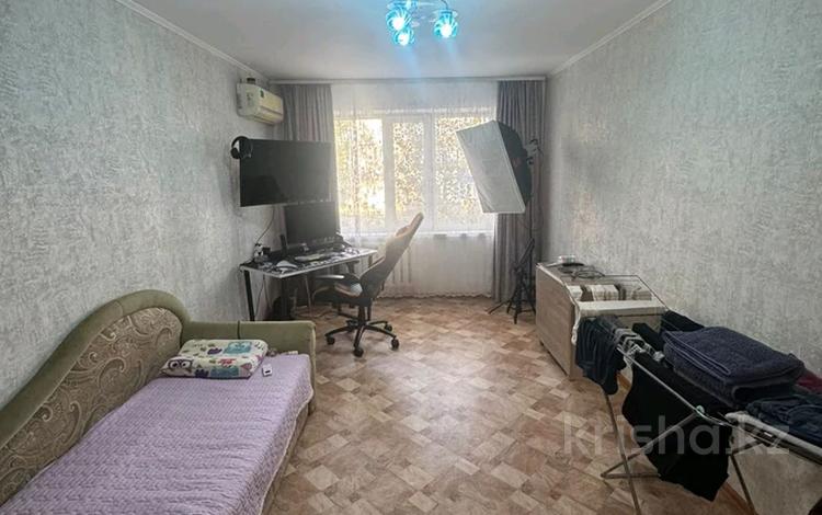 2-комнатная квартира · 48.4 м² · 3/5 этаж, мкр Строитель за 15 млн ₸ в Уральске — фото 2