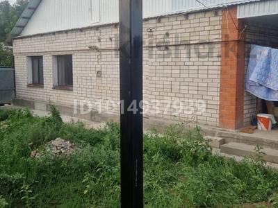 Отдельный дом · 5 комнат · 180 м² · 8 сот., Балмуханова 73 — Возле ЖД за 27 млн ₸ в Актобе, мкр Москва
