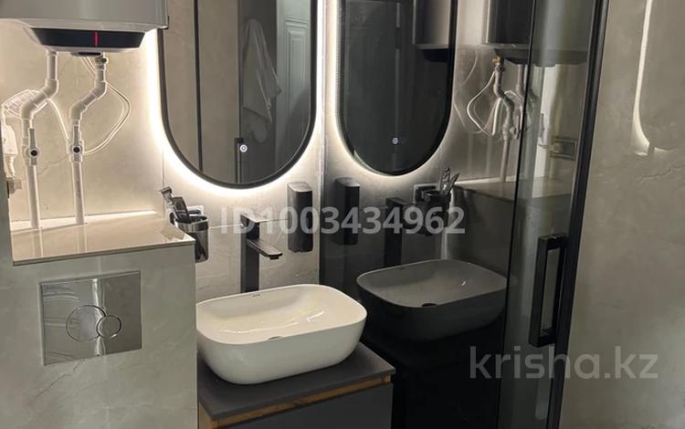 1-бөлмелі пәтер · 30 м² · 4/5 қабат, Абая 60, бағасы: 18 000 ₸ в Сатпаев — фото 2