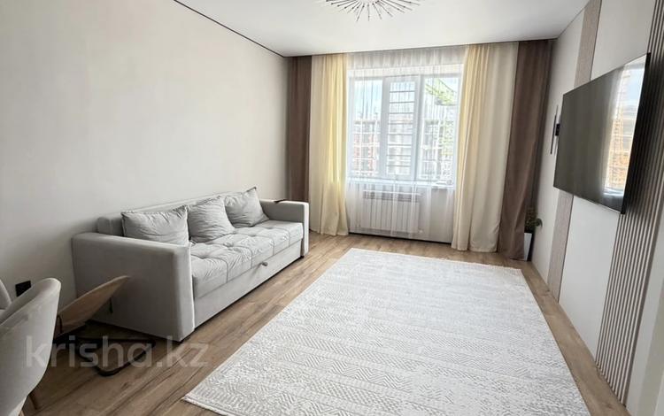 2-комнатная квартира · 45 м² · 11/12 этаж, Нажмиденова 15 за 28.5 млн ₸ в Астане, Сарайшык р-н — фото 2