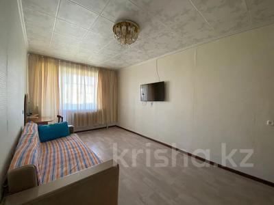 1-комнатная квартира, 34 м², 5/5 этаж помесячно, Каирбаева 74 за 90 000 〒 в Павлодаре
