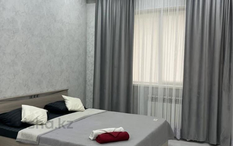 1-комнатная квартира · 51 м² · 7/7 этаж, 19-й мкр 10/1 за 2 000 〒 в Актау — фото 2