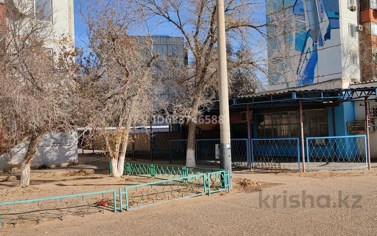 Свободное назначение, офисы, магазины и бутики, склады, общепит, салоны красоты, бани, гостиницы и зоны отдыха, медцентры и аптеки, образование, развлечения · 240.3 м² за 8.8 млн 〒 в Байконуре — фото 4