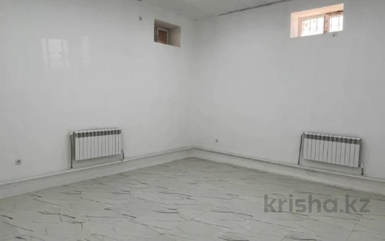 Свободное назначение, магазины и бутики, склады, общепит, салоны красоты, бани, гостиницы и зоны отдыха, медцентры и аптеки, образование, развлечения · 190 м² за 25.5 млн ₸ в Актау, 20-й мкр — фото 2