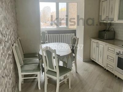 3-бөлмелі пәтер · 72 м² · 1/5 қабат, мкр Астана 25, бағасы: 27 млн ₸ в Уральске