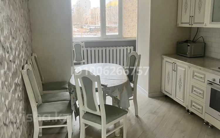 3-комнатная квартира · 72 м² · 1/5 этаж, мкр Астана 25 за 27 млн ₸ в Уральске — фото 2