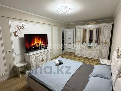 1-комнатная квартира · 33 м² · 1/5 этаж, Оралхан Бокея 23 — Тд Океан за 10 000 ₸ в Усть-Каменогорске