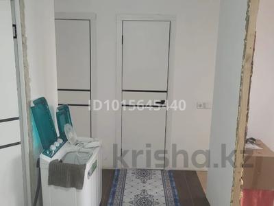 3-комнатная квартира · 61.7 м² · 5/5 этаж, Майкудук, Мкр Восток-5 34 — 68 школа. детский сад. супермаркет каскад за 19.5 млн ₸ в Караганде, Алихана Бокейханова р-н