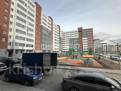 2-комнатная квартира, 66.5 м², 2/9 этаж, Молдагалиев 10 за 23 млн 〒 в Астане, Есильский р-н