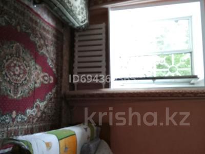 2-бөлмелі пәтер · 50 м² · 1/5 қабат, Комсомольская — ТЦ Гранд, бағасы: 15 000 ₸ в Алтае